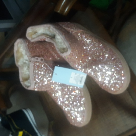 Cat & Jack Shoes Nwt Cat And Jack Size 2 Girls Sparkly Boots Poshmark